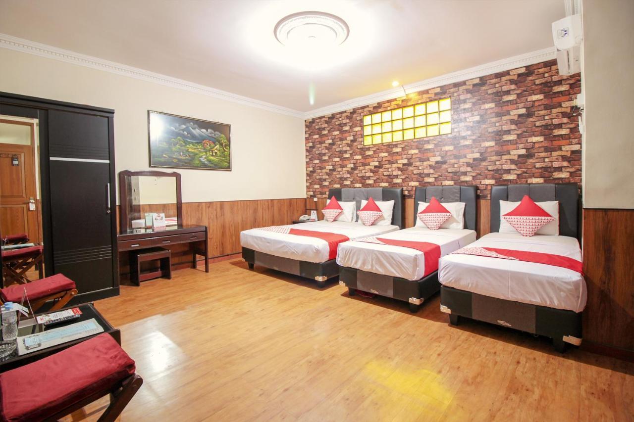 Vaccinated Staff - Oyo 352 Homestay Sabang บันดุง ภายนอก รูปภาพ